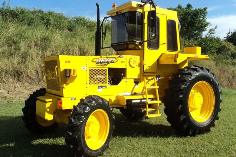 H60 4×2 AND 4×4 HAULER TRACTOR